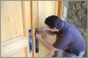 Bridgeport Locksmith Store Bridgeport, CT 203-433-3639 - 68-44-4