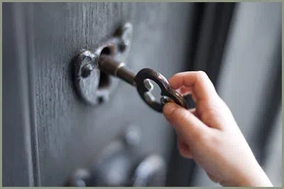 Bridgeport Locksmith Store Bridgeport, CT 203-433-3639 - 68-44-7